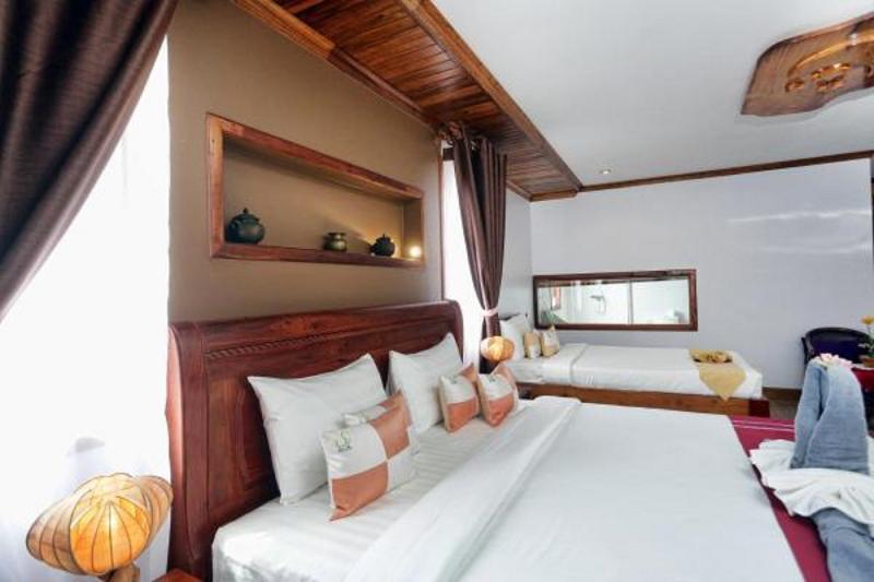 Antonios Villa Hotel Siem Reap Exterior photo