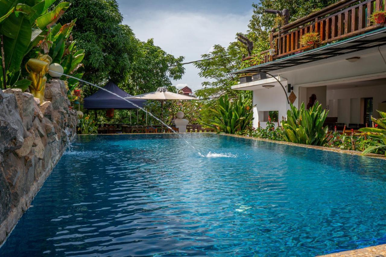 Antonios Villa Hotel Siem Reap Exterior photo
