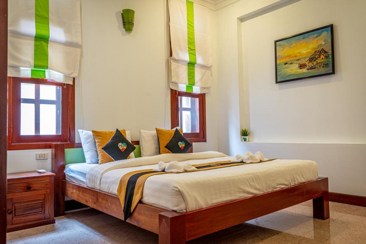 Antonios Villa Hotel Siem Reap Exterior photo