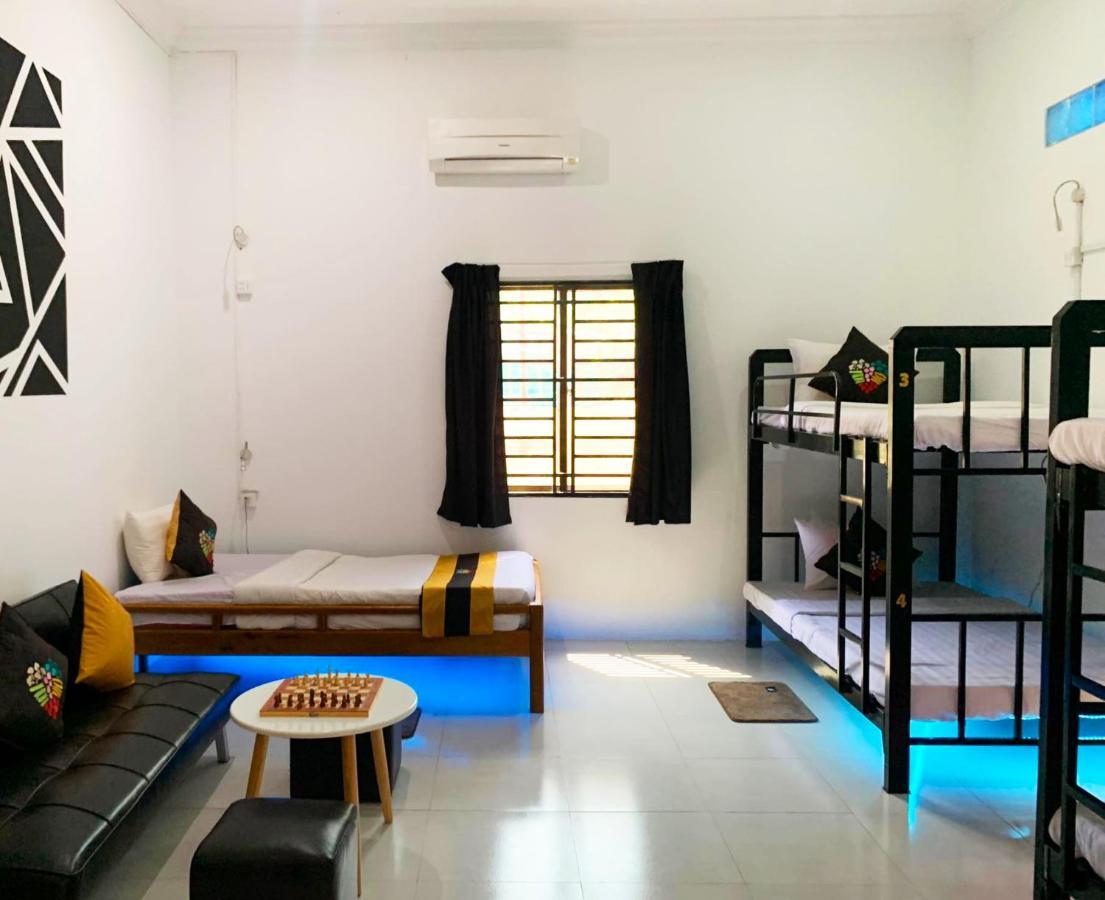 Antonios Villa Hotel Siem Reap Room photo