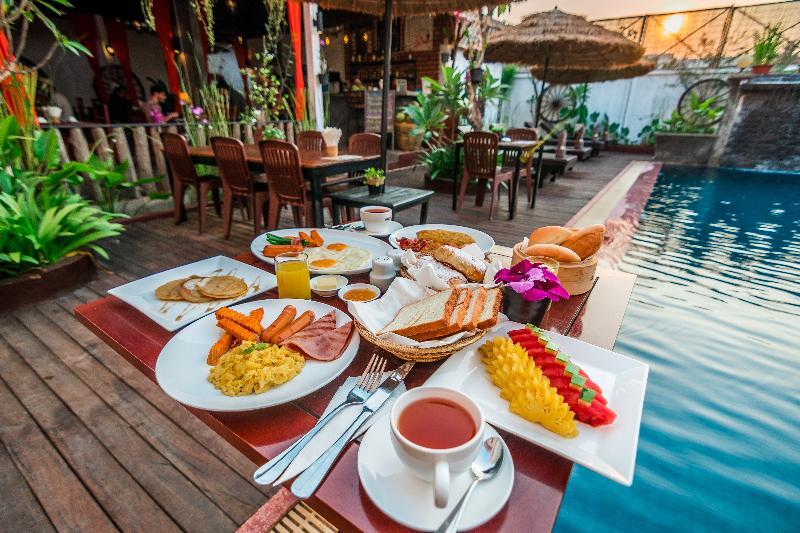 Antonios Villa Hotel Siem Reap Exterior photo